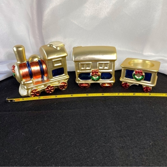 BN in box Vintage The Holiday Collection ceramic Christmas train - Picture 1 of 12